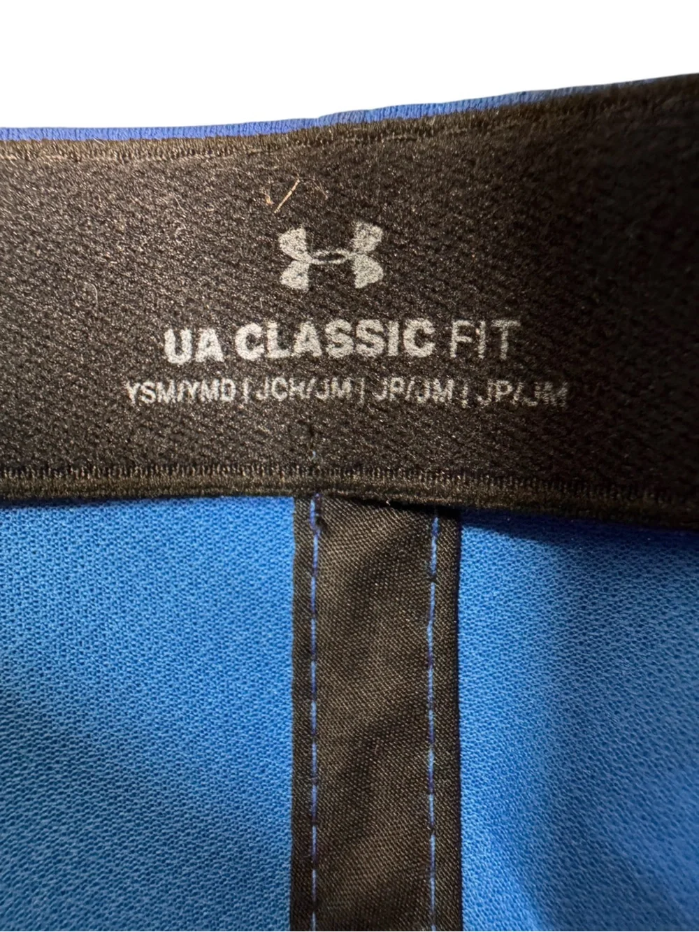 Under Armour Men's Printed Blitzing Cap - Blue Camo Fitted Hat Silver logo Youth
